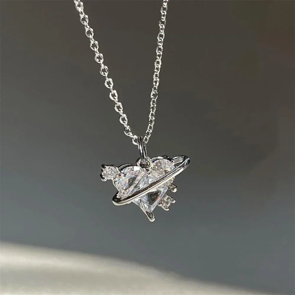 Crystal Heart Pendant Necklace – Sweet & Cool Y2K Clavicle Chain for Women